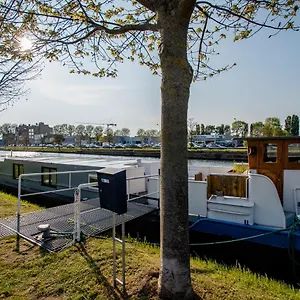 Houseboat Jana - With Sauna And Terrace Bruges